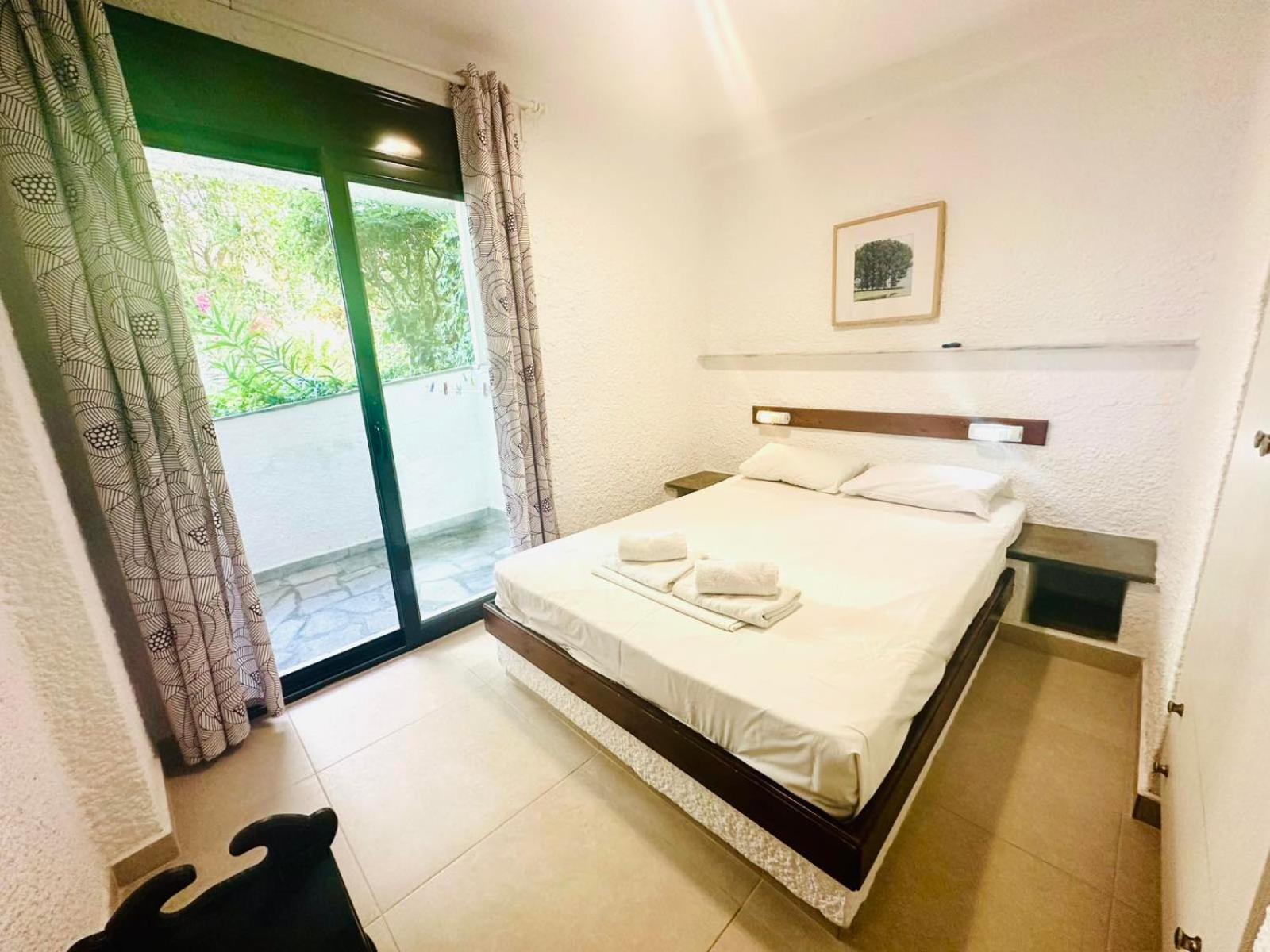 Argo Apartments Nea Poteidaia Phòng bức ảnh