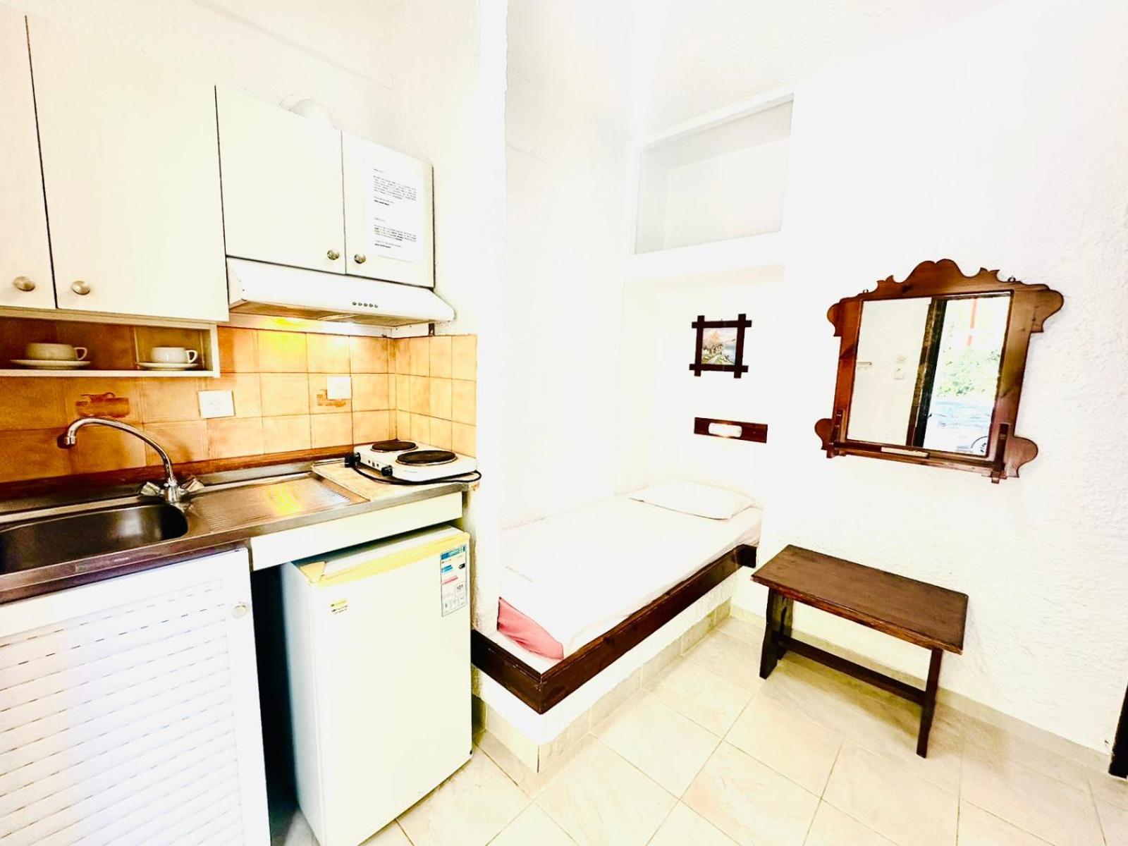 Argo Apartments Nea Poteidaia Phòng bức ảnh